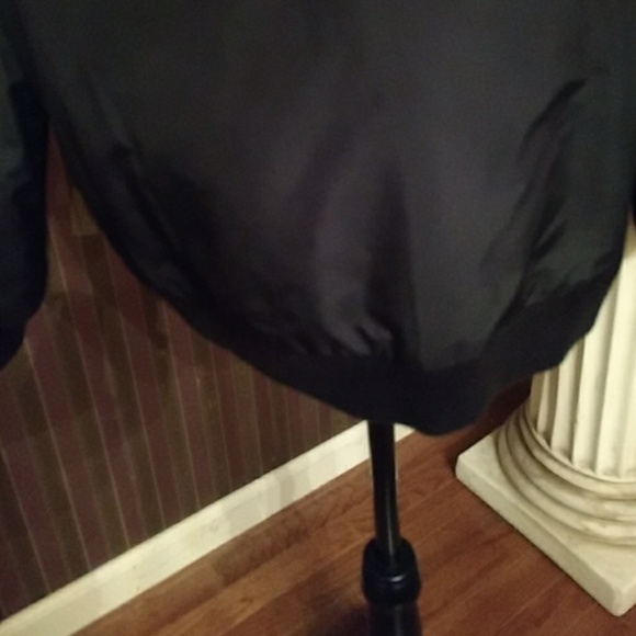 Jacket - Picture 7 of 8